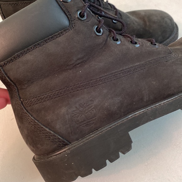 Timberland black suede boys boots - Picture 2 of 16